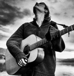 Rachel Sermanni short