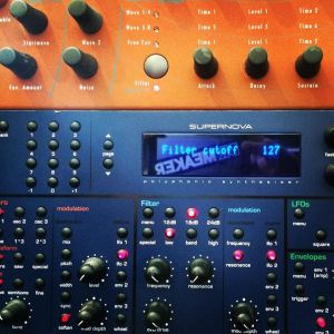 Sian's red brown voice dalliances with the scribbles and bass-beat-rumps