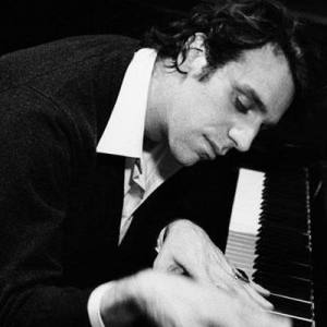 Chilly Gonzales - A persistent ivory note is caught in a special spatial relationship within a breezy spheroidal shape...