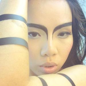 Glitter Wasteland - The vocal  has a spectacular shine  -  would register high on gloss meter ...