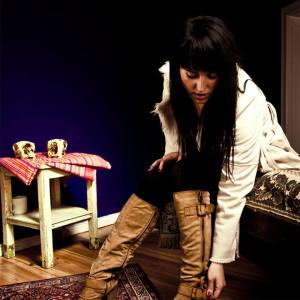 Pauline Andres - A voice... like an emulsion of pepper and glue...