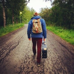 Axel Flóvent - His voice is irregular, velvety and wonderfully articulated...