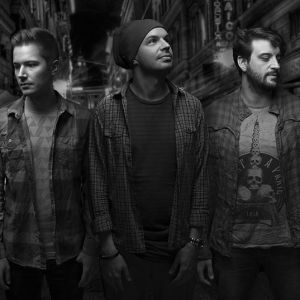 Casa del Mirto - Sheeny silks of wide, luxuriously high, pure voices ring out...