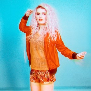 Ronika - Delicious funky soul...