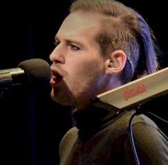 Image: @neilmach 2014 ©