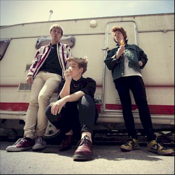 Playing House - Brittle candy and honey paste …