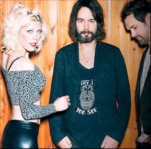 AVAKHAN - Treacly, but subdued pop statements with a post-modern edge...