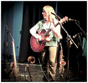 Elaine Samuels Kindred Spirit Photo Neil Mach