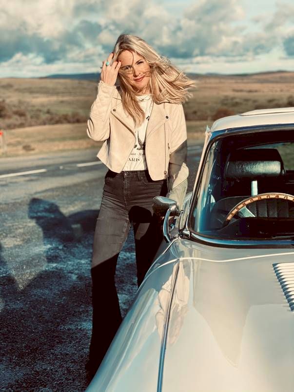 Laura Evans Photo Credit Richard Turner