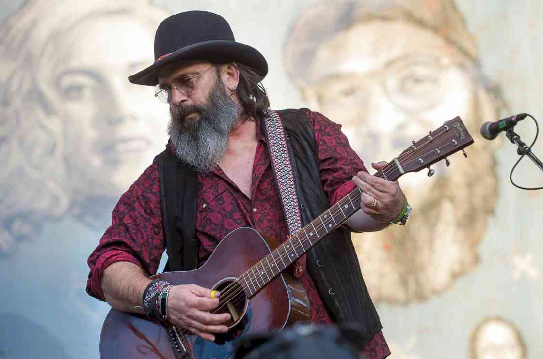 Steve Earle photo credit Tom Dellinger