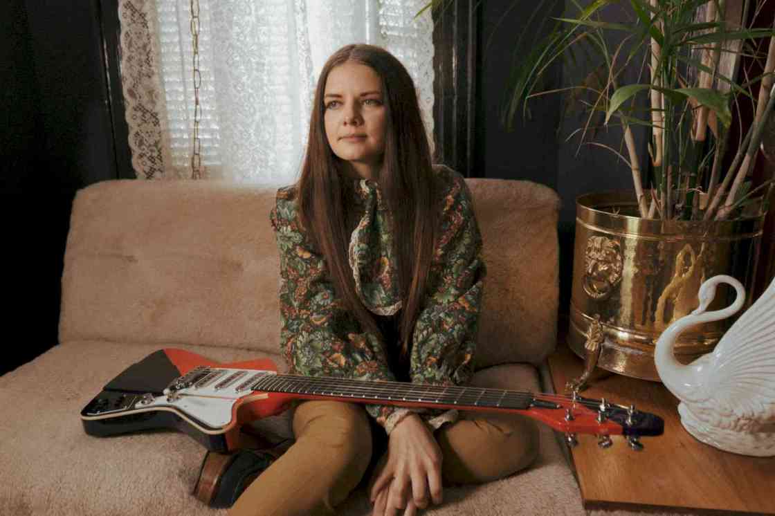 ARIELLE lge Photo Credit © Caitlin Brady