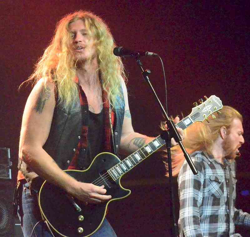 Jared James Nicholls Photo Credit: @neilmach ©