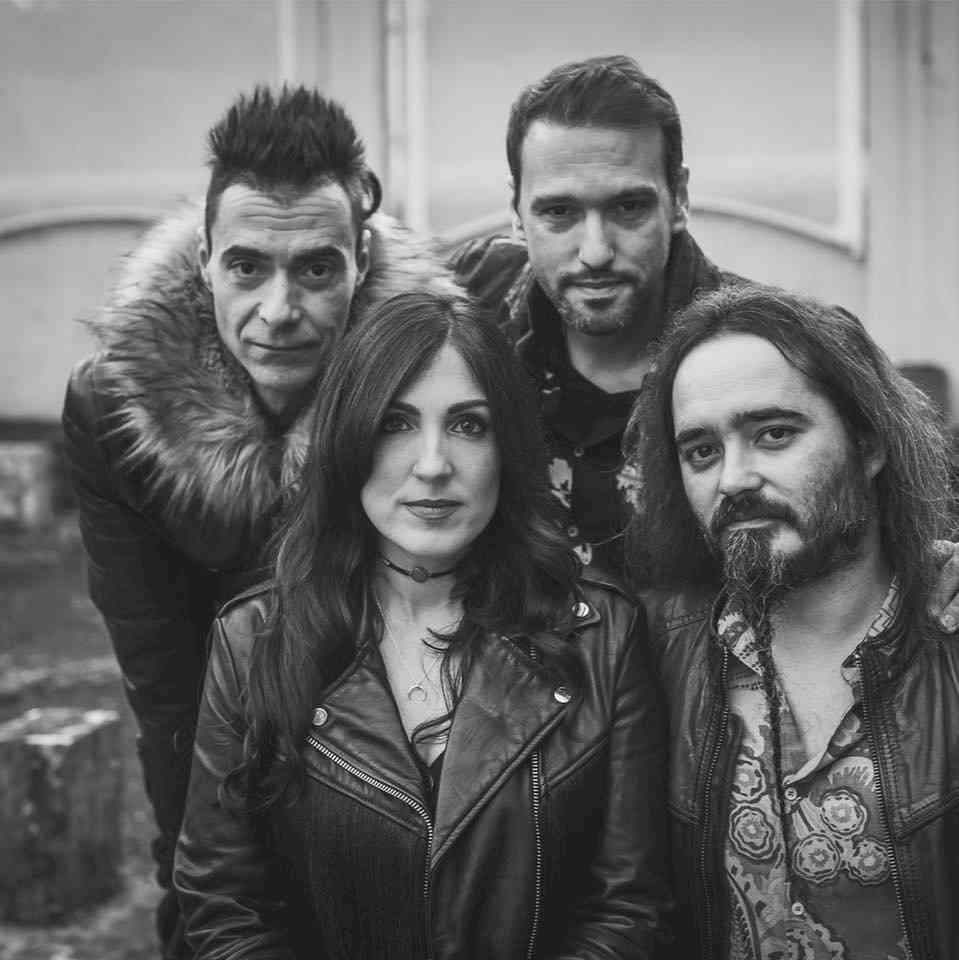 Bateleurs photo credit @ruivelosophoto