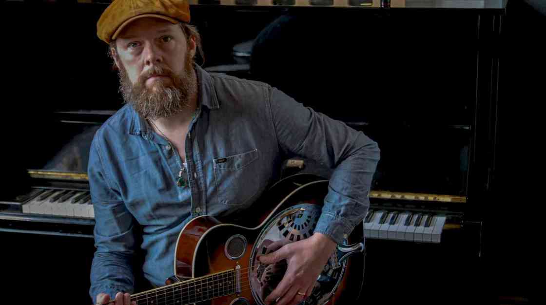 Mike Ross Photo Credit Neil Collins