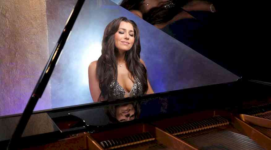 Reimagined Jessica Lynn Photo Credit Scott Vincent