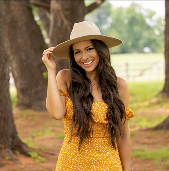 Jessica Lynn photo credit Scott Vincent