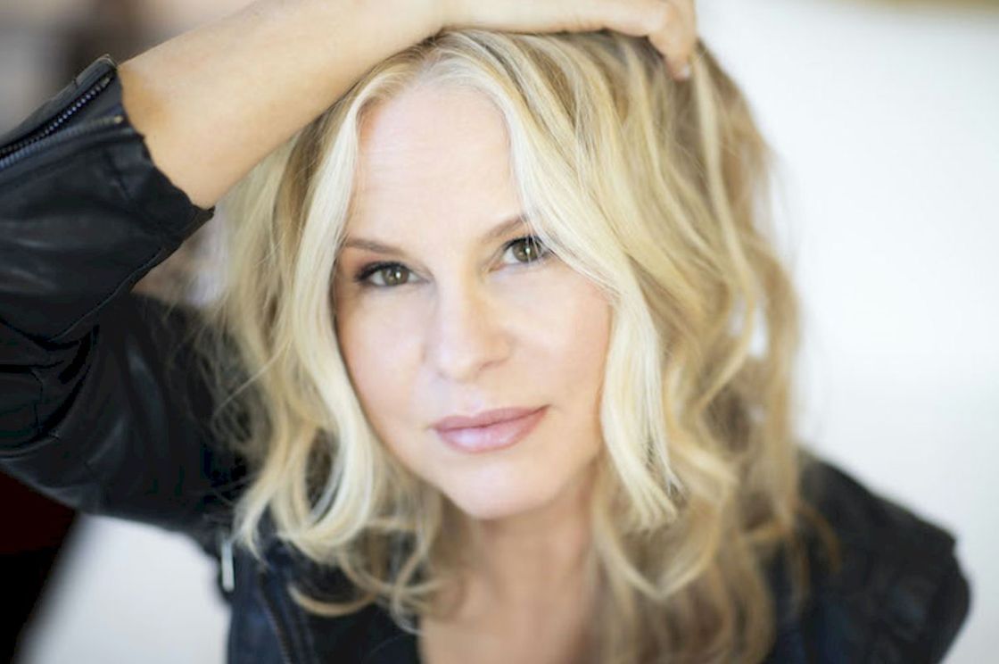 Vonda Shepard photo credit Pamela Springsteen