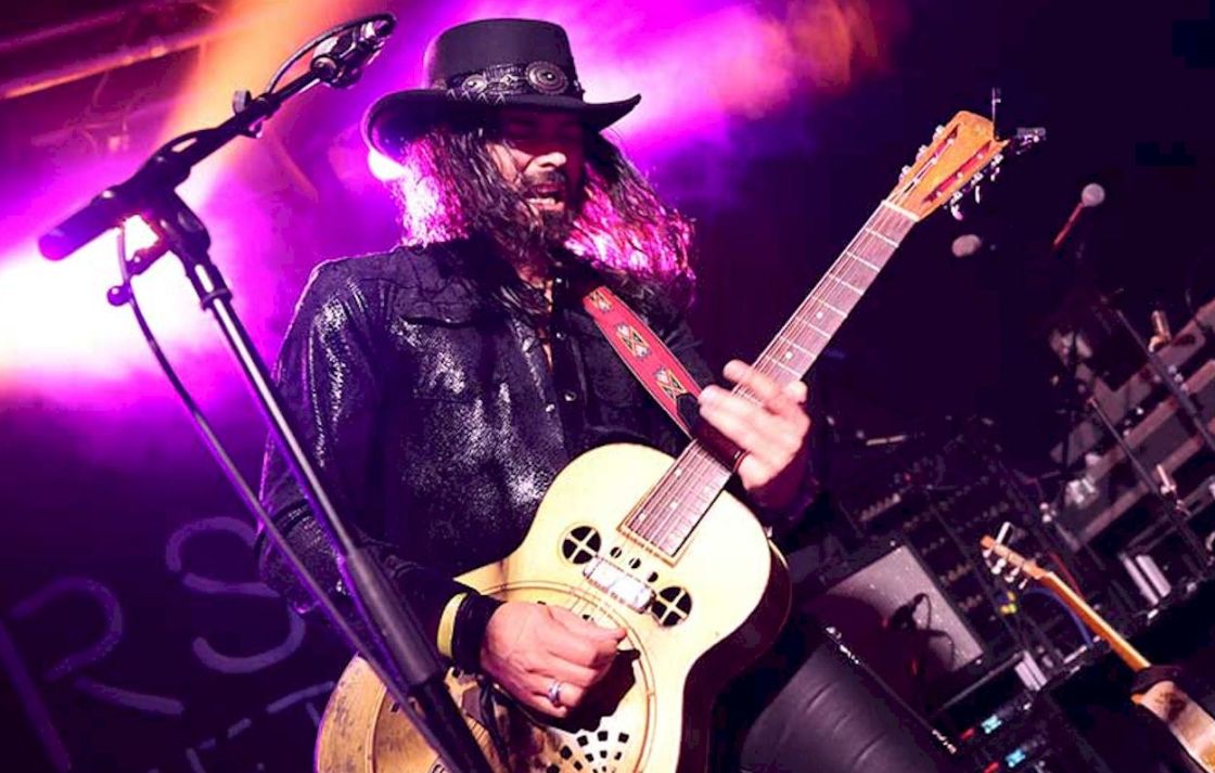 Troy Redfern Photo Credit © Les Linyard