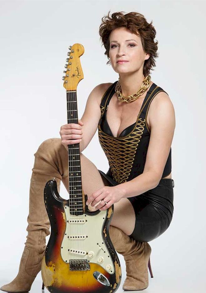 Ana Popovic Photo Credit © Brian Rasic