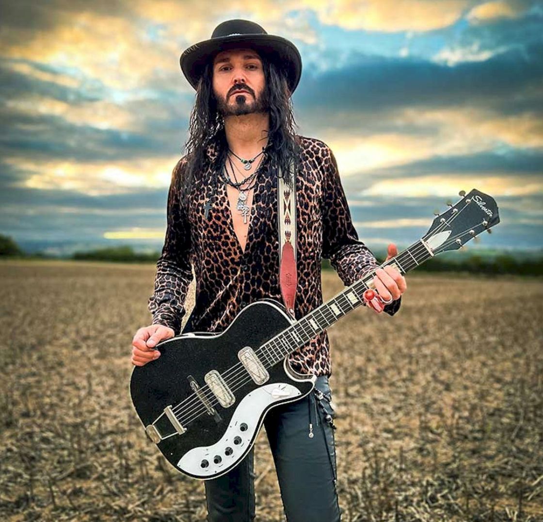 Troy Redfern Photo Credit © Alan Hargest