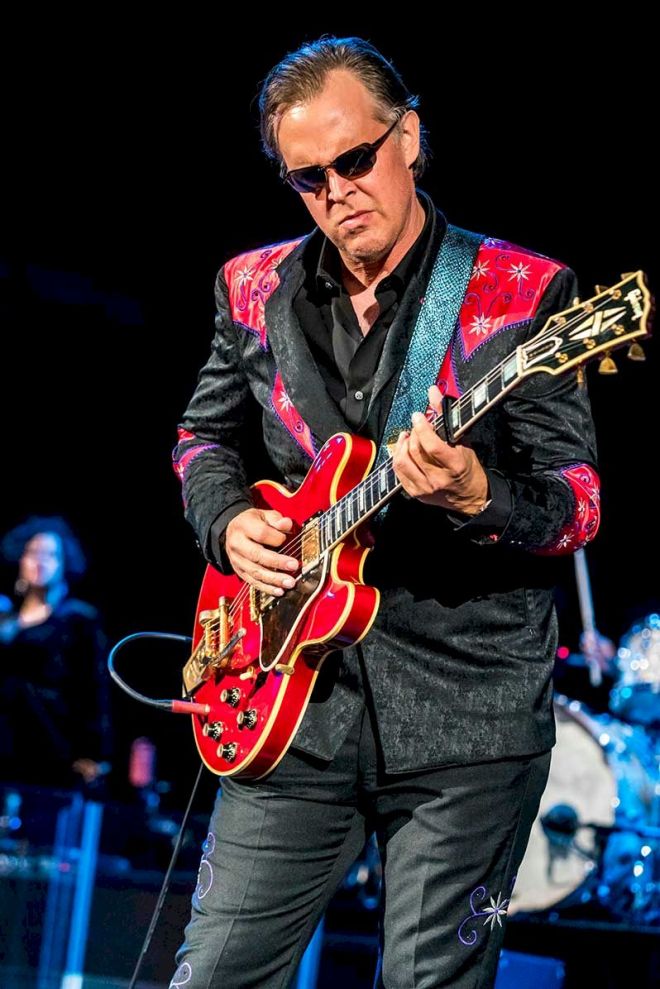 Joe Bonamassa Photo Credit © Jenise Jensen
