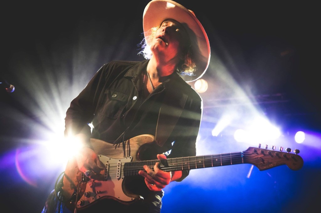 Philip Sayce. Photo by Amp Photograpy