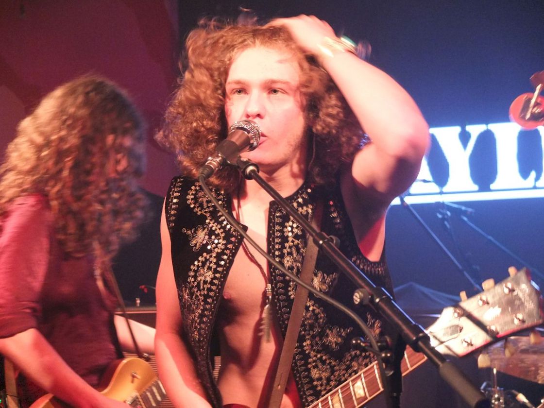 Jayler Riverboat Queen photo credit © Neil Mach May 2024