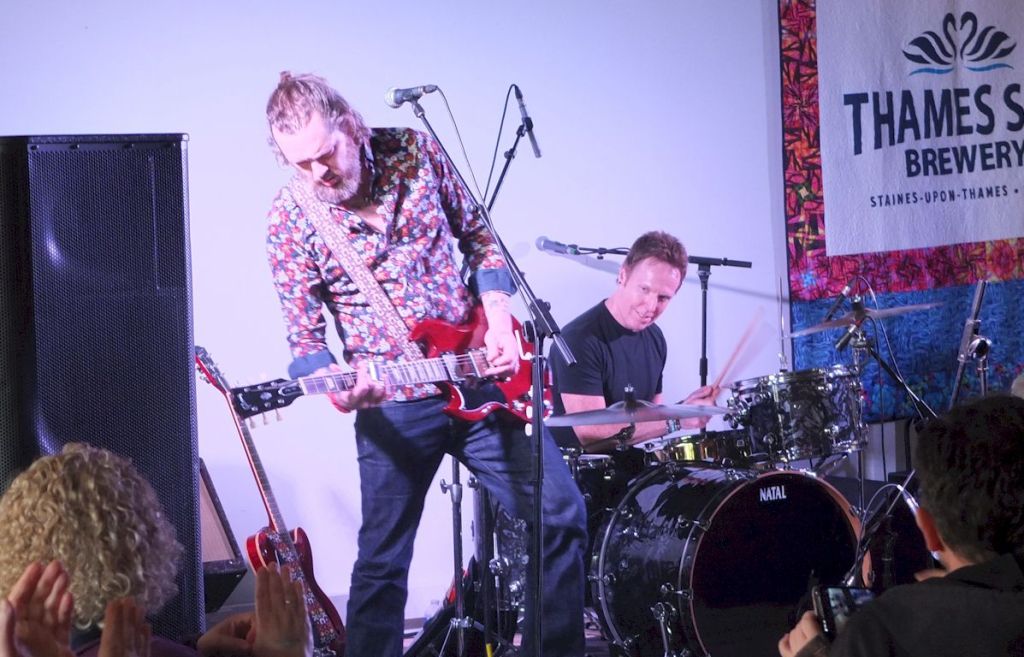 The multidimensional & originative musician MIKE ROSS brought his assiduously re-worked blues & American roots sounds to Staines...