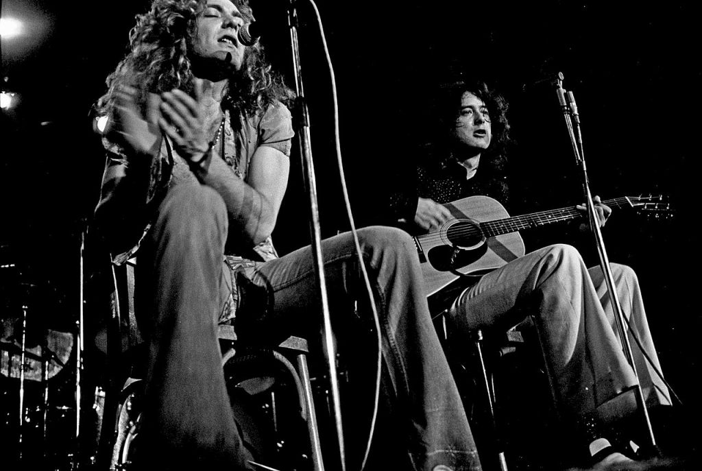 Plant and Page perform acoustically in Hamburg in March 1973  attribution Heinrich Klaffs
