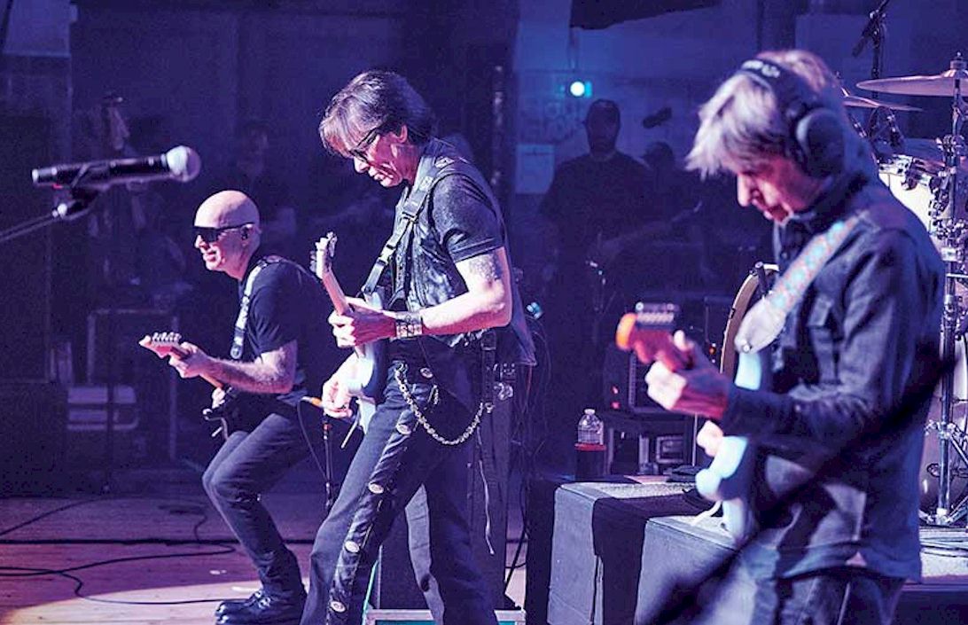 SATRIANI JOHNSON VAI — G3 REUNION LIVE Photo Credit © Jen Rosenstein