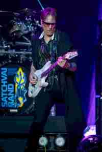 VAI -SATCHVAI at Wolverhampton Civic Hall Chud Photography