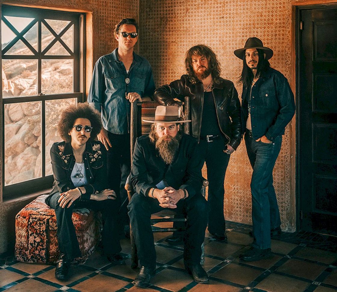 ROBERT JON + THE WRECK April 2026 UK Tour - Photo Credit © Rob Bondurant