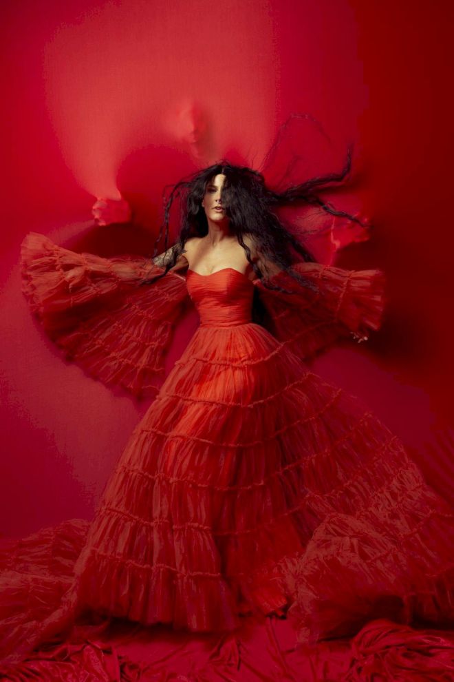 CHARLOTTE WESSELS + Asger Mygind Witching-Hour Showpiece - photo Tim Tronckoe