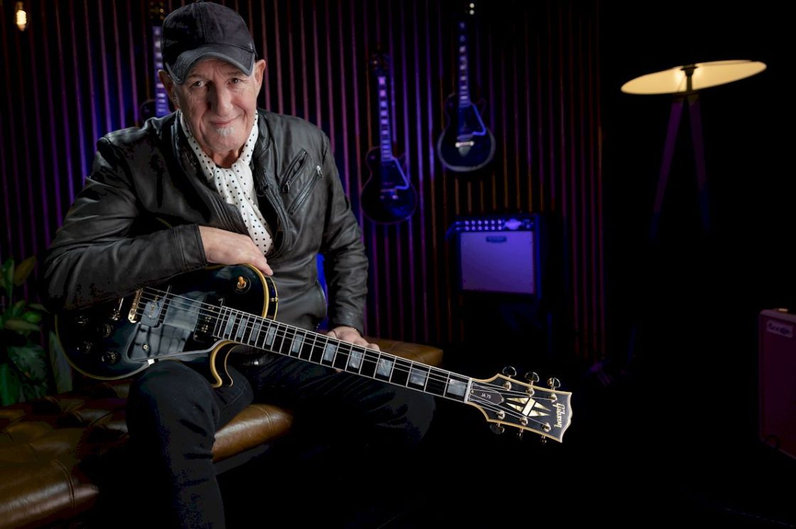 AKKERMAN Live Under the Rainbow - Photo Credit © Bas van Gelder