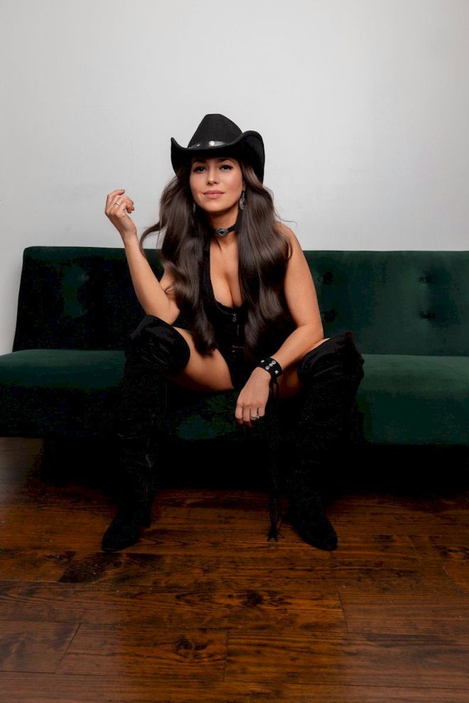 JESSICA LYNN Whiskey's the Cause - photo credit Scott Vincent