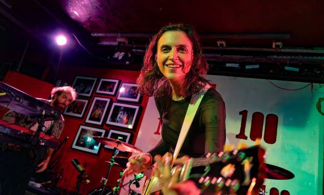 LAURA COX Live at the 100 Club London ii - photo credit Phil Honley
